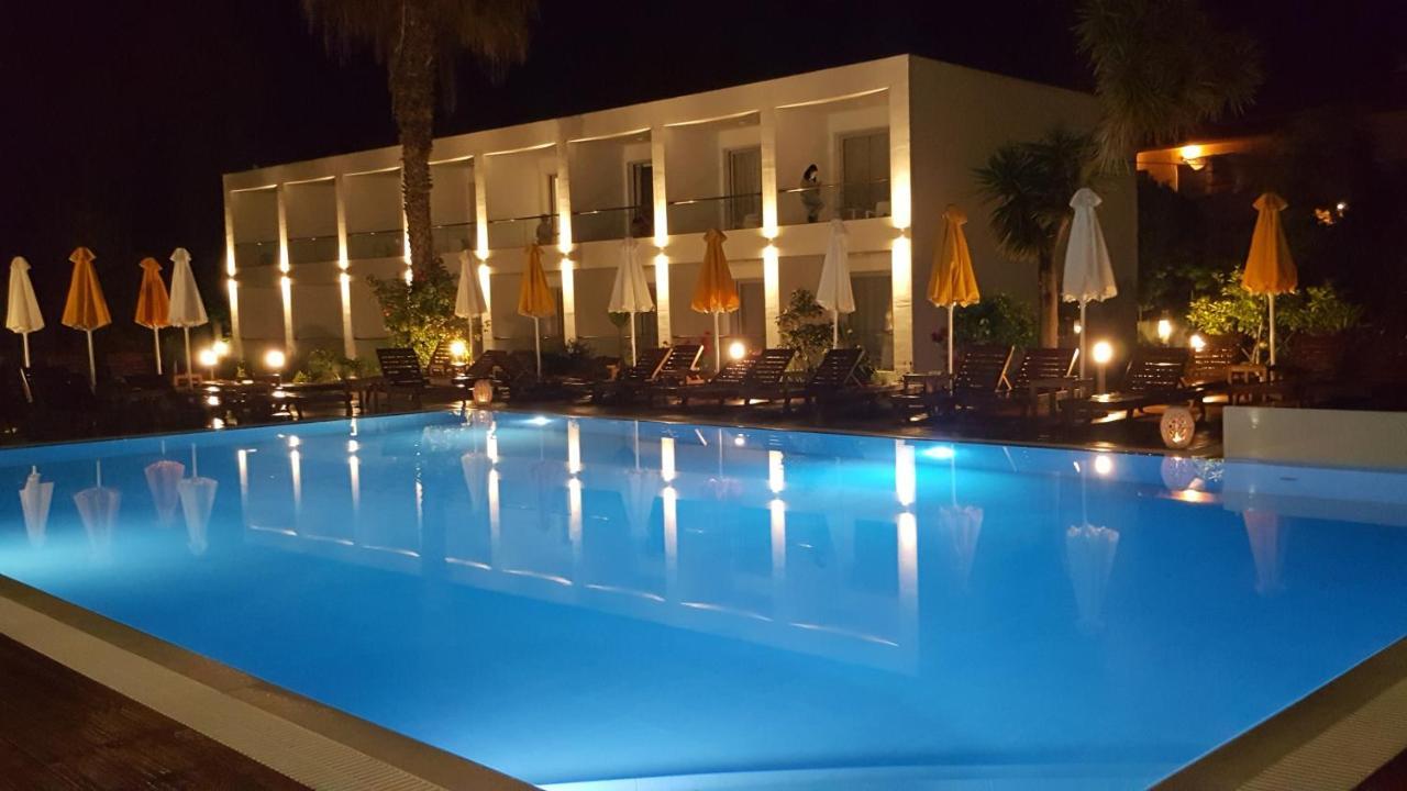 Nasos Hotel & Resort Moraḯtika Exteriér fotografie